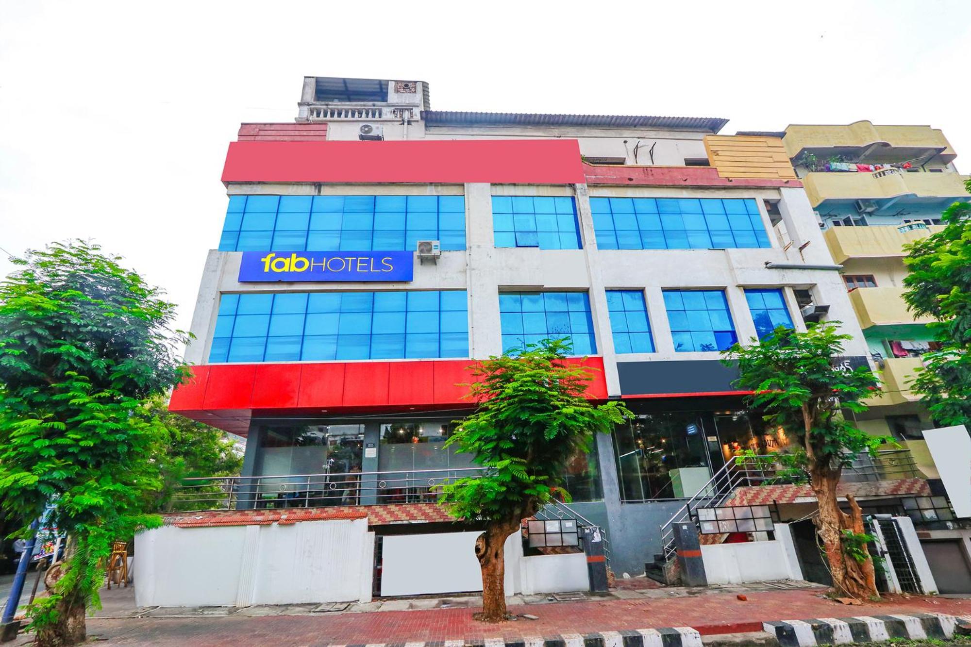 Fabexpress Korner Inn - Sivaji Park Visakhapatnam Eksteriør bilde