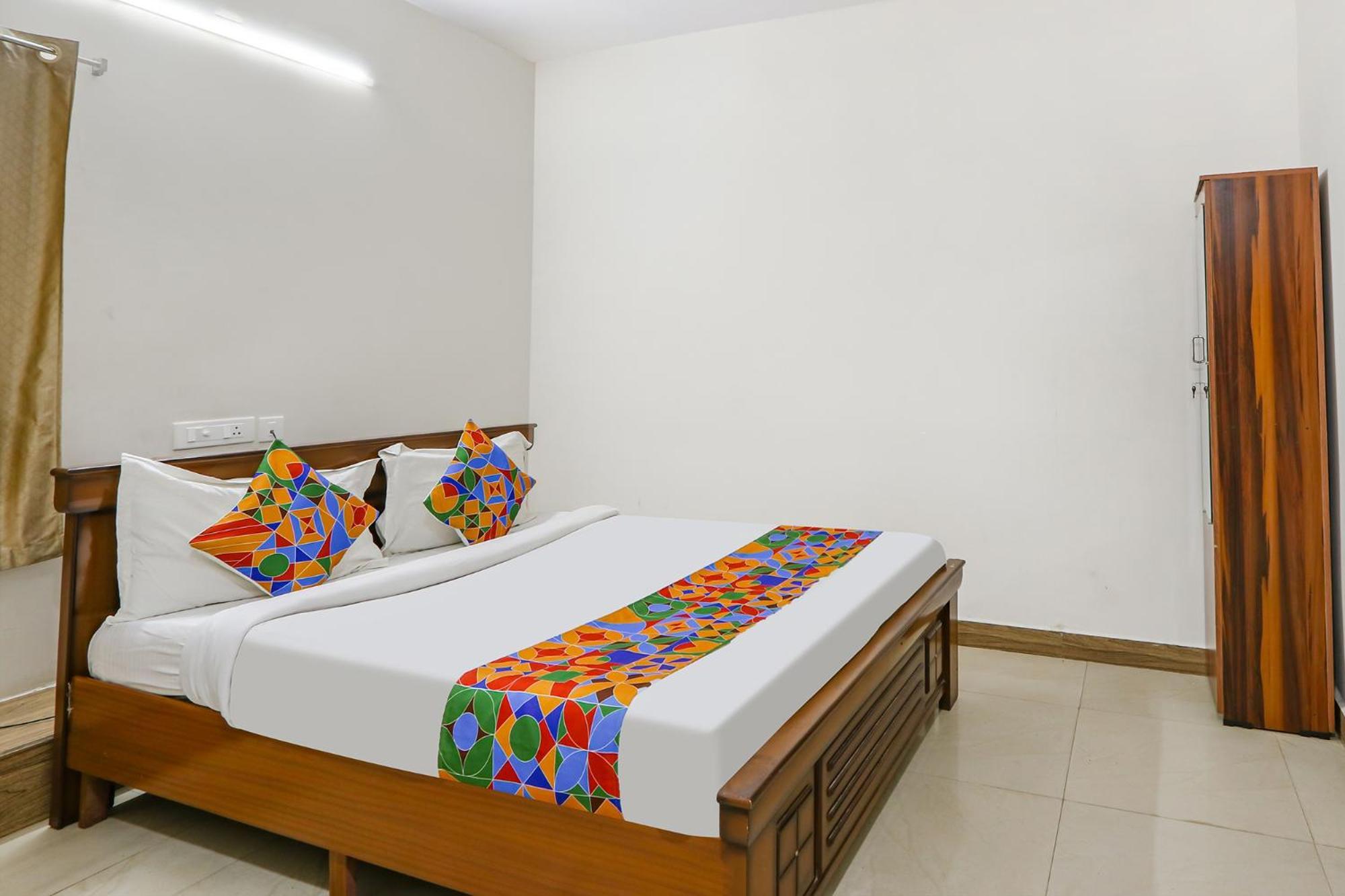 Fabexpress Korner Inn - Sivaji Park Visakhapatnam Eksteriør bilde
