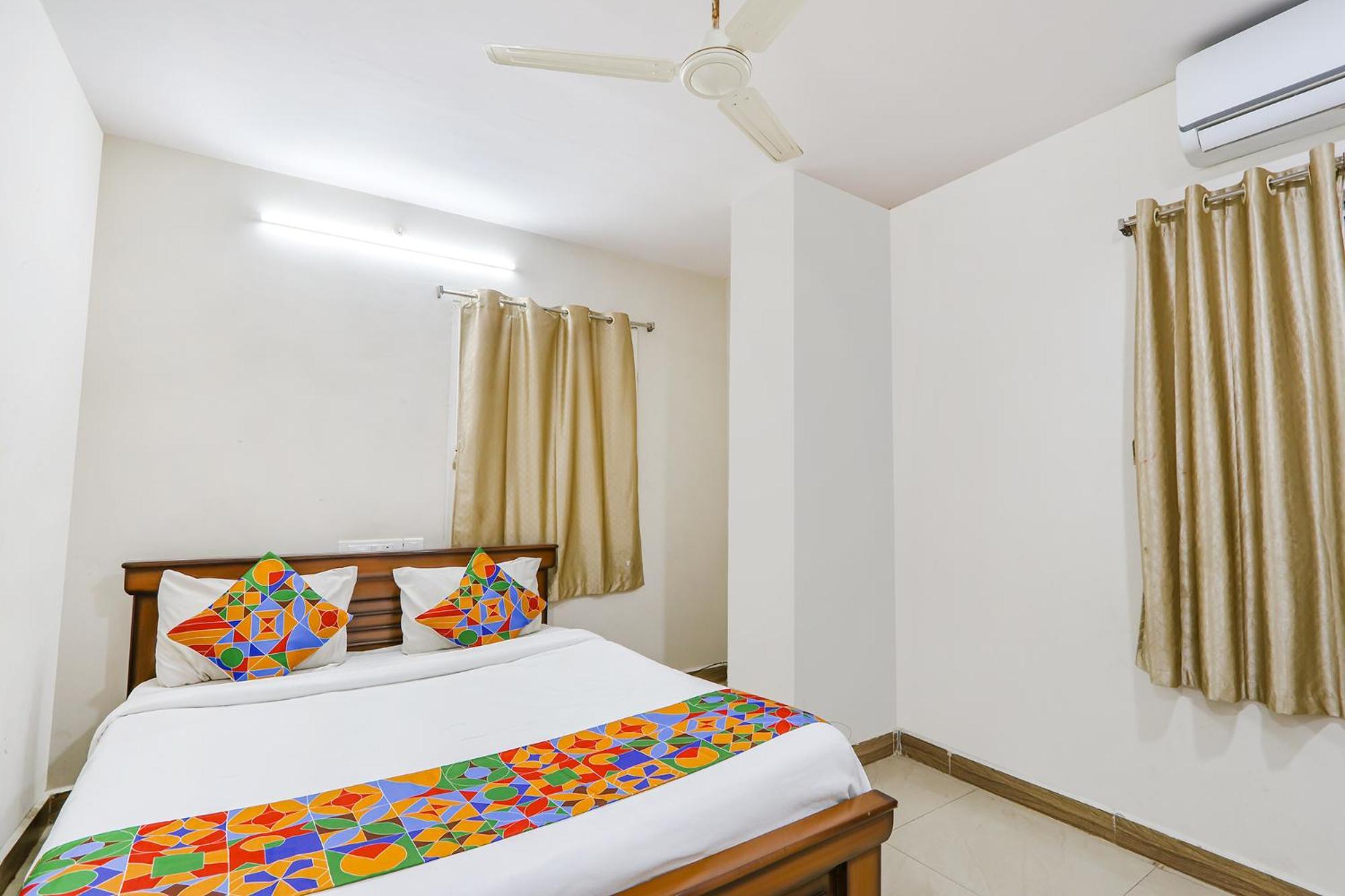 Fabexpress Korner Inn - Sivaji Park Visakhapatnam Eksteriør bilde