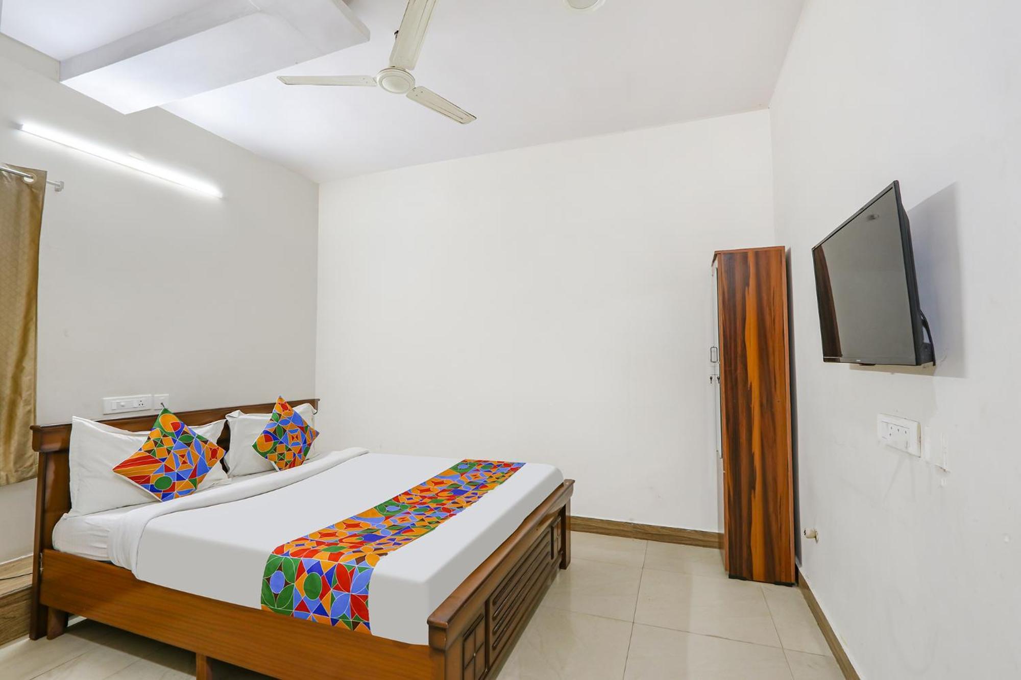 Fabexpress Korner Inn - Sivaji Park Visakhapatnam Eksteriør bilde